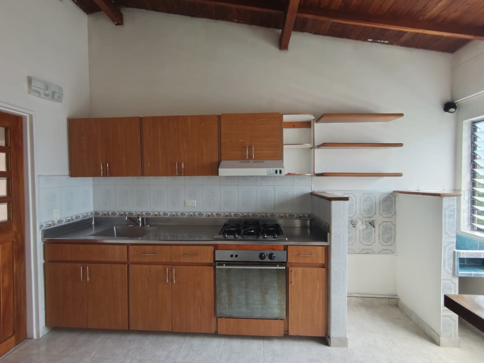 Apartamento en arriendo en Almería, La America, Medellín — foto 2 de 17