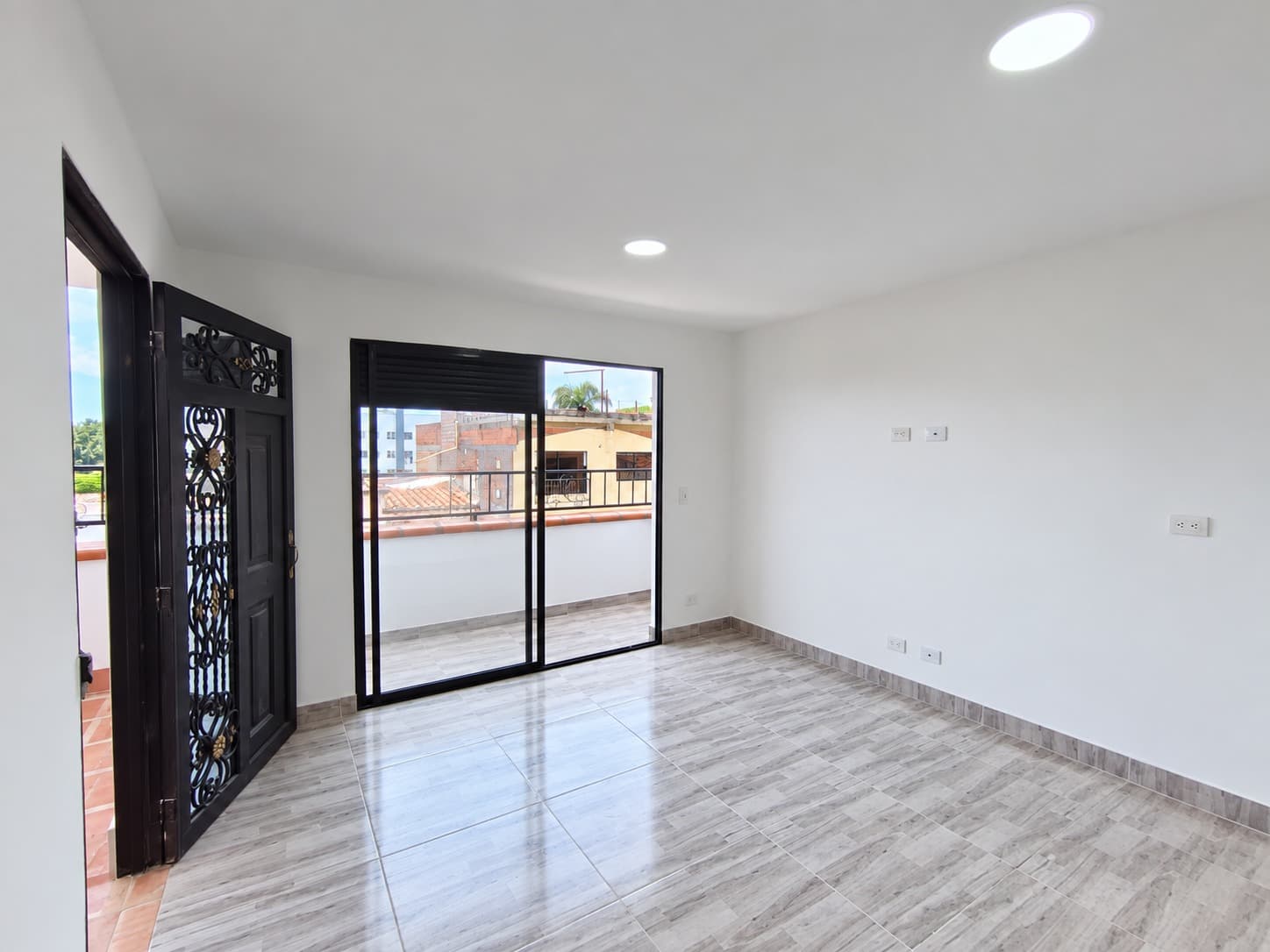 Apartamento en arriendo en Santa Mónica, La America, Medellín — foto 2 de 12