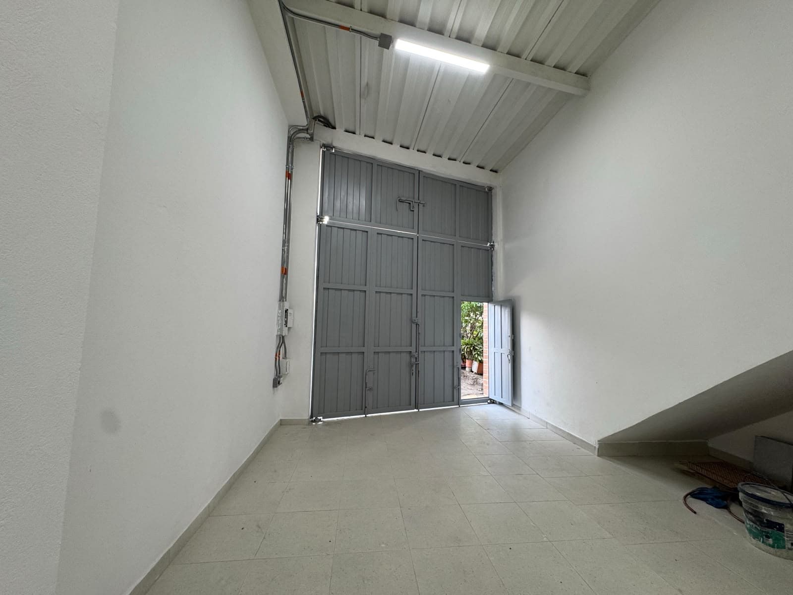 Bodega en arriendo en Cristo Rey, Guayabal, Medellín — foto 1 de 12