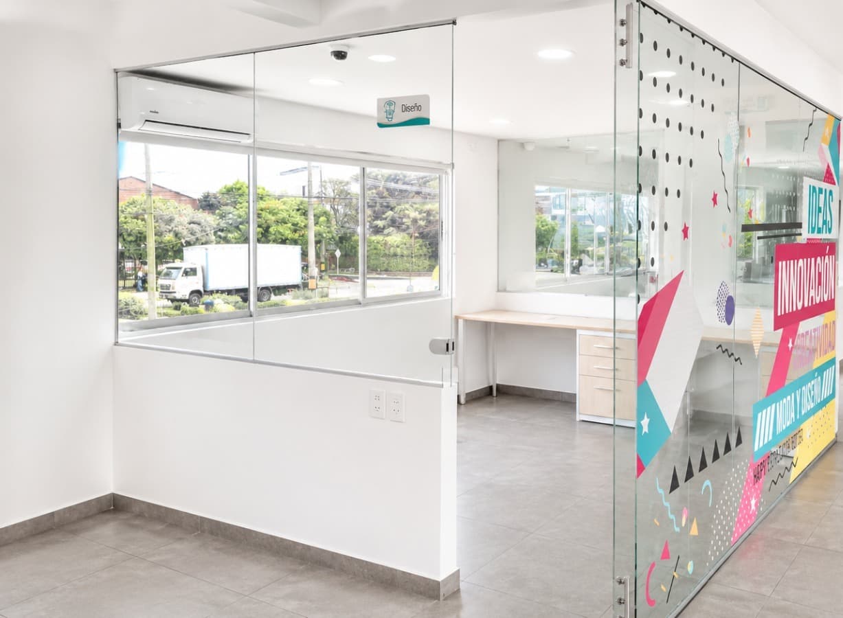 Oficina en arriendo en Guayabal, Medellín — foto 2 de 10