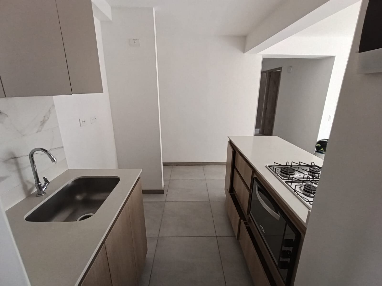 Apartamento en arriendo en Santa Ana Bello — foto 4 de 15
