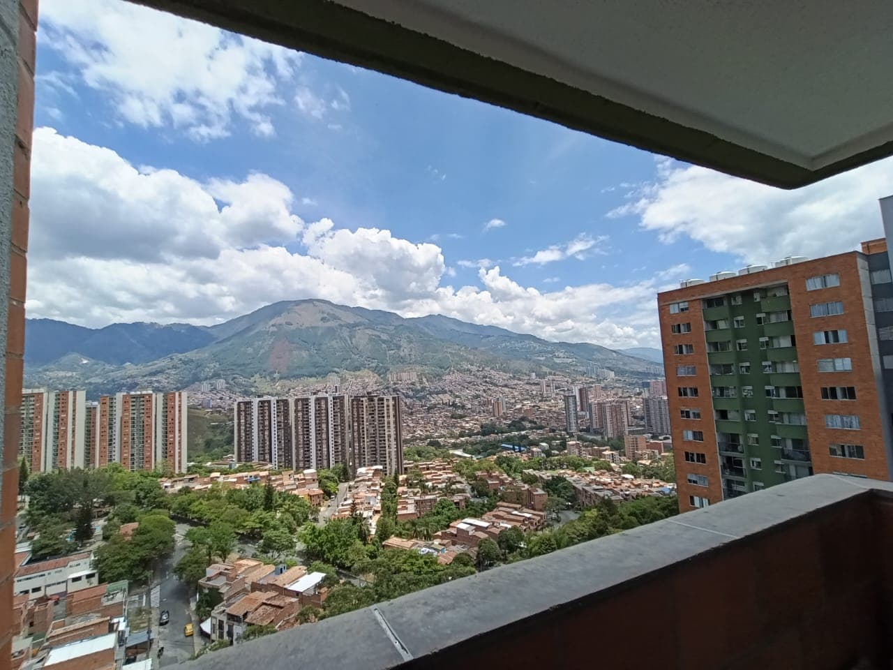 Apartamento en arriendo en Los Puertos, Bello — foto 1 de 16