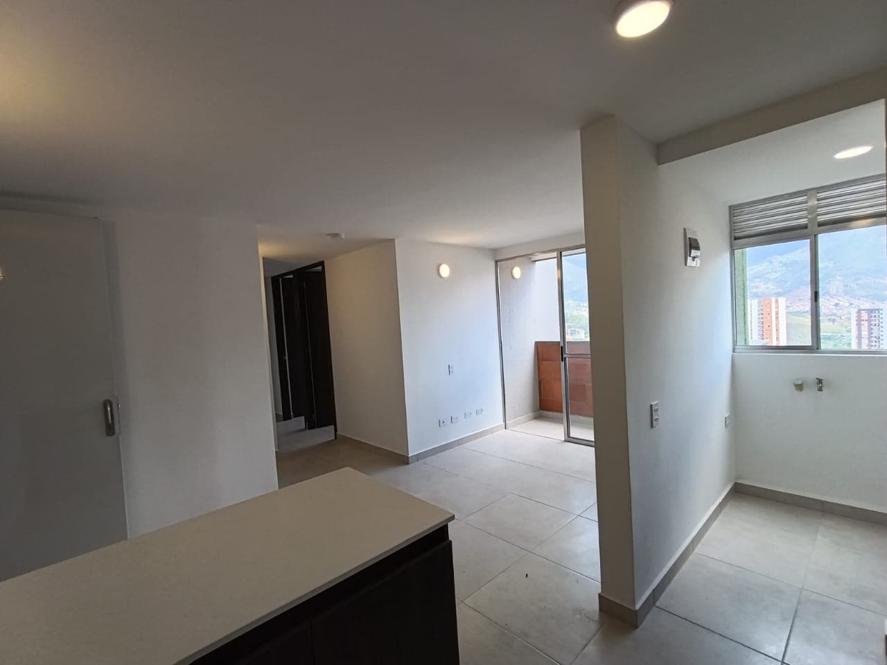 Apartamento en arriendo en Los Puertos, Bello — foto 3 de 16
