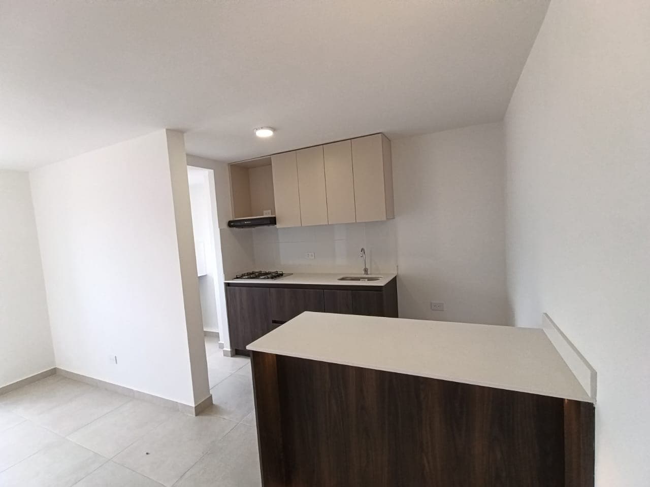 Apartamento en arriendo en Los Puertos, Bello — foto 5 de 16