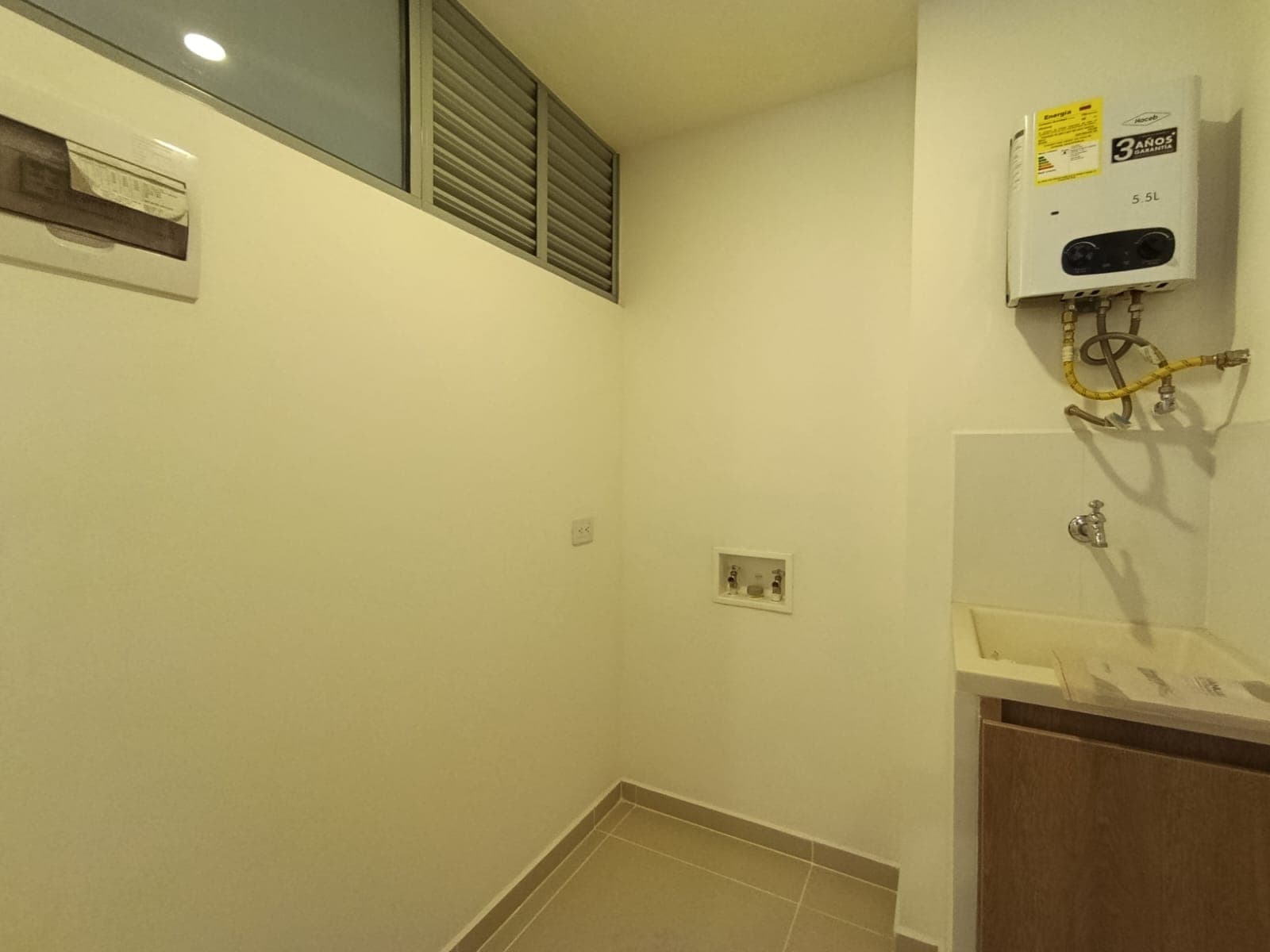 Apartamento en arriendo en Ciudad del Rio, El Poblado, Medellín — foto 5 de 20