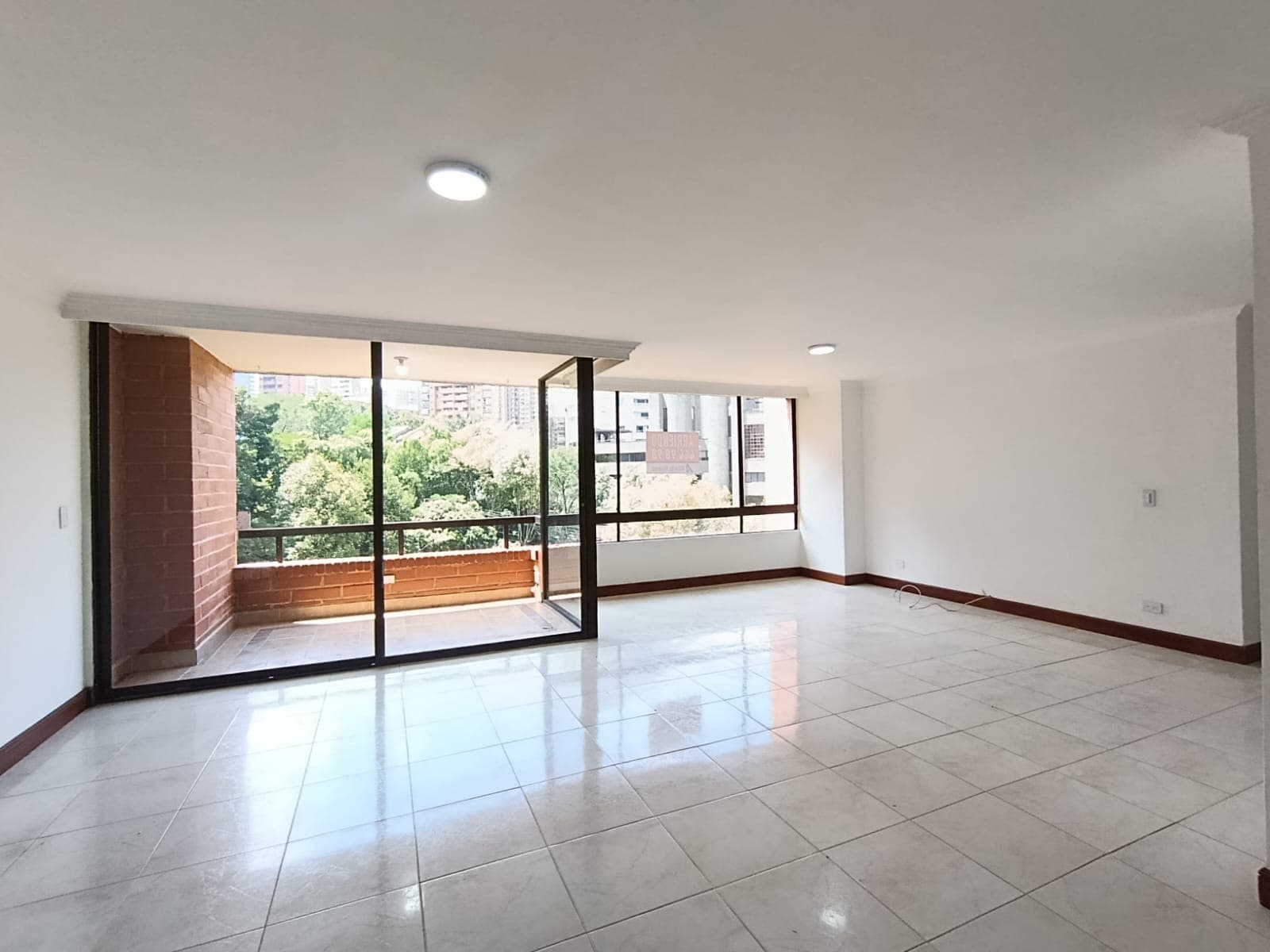 Apartamento en arriendo en La Florida El Poblado, Medellín — foto 2 de 16