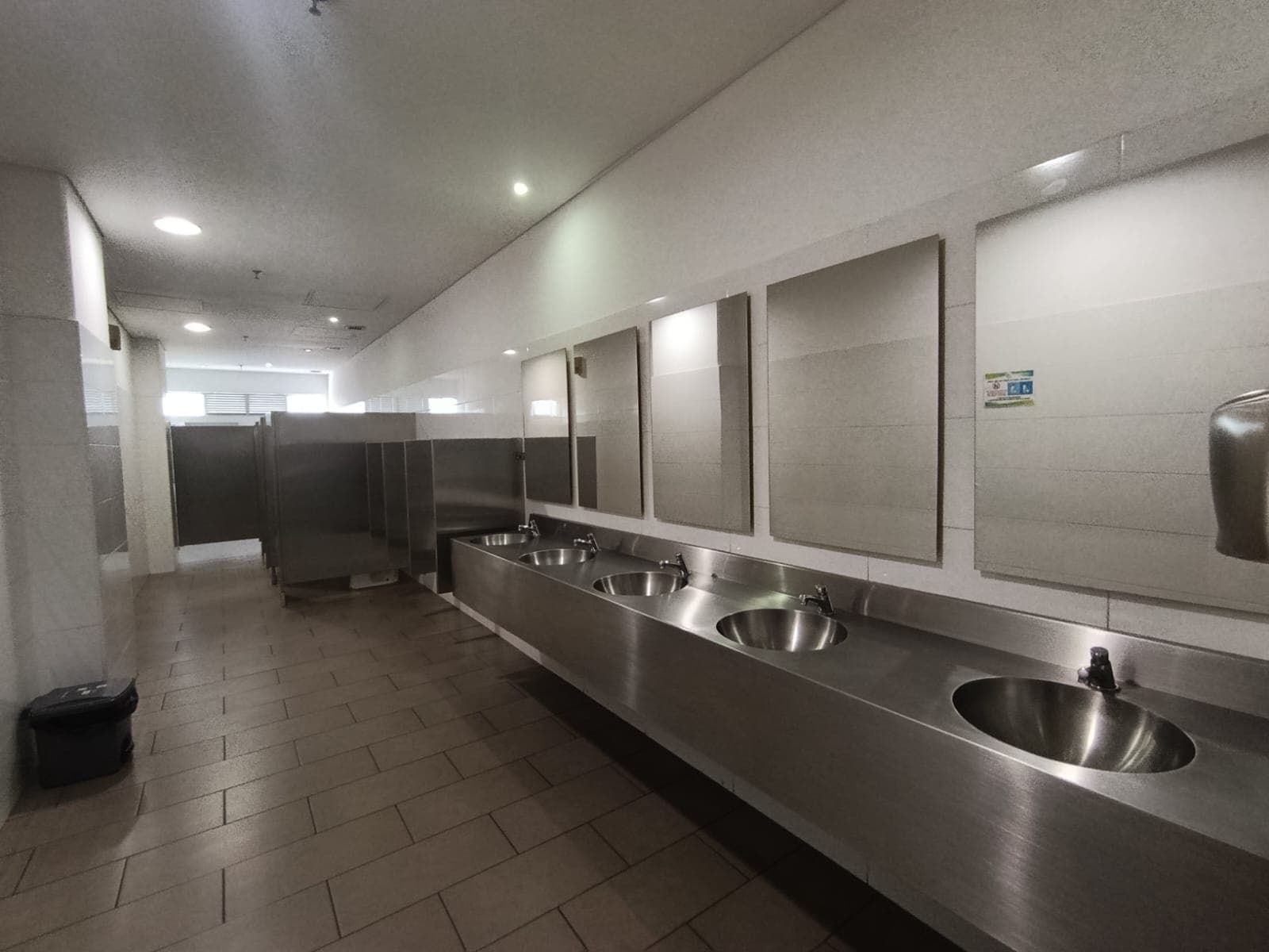 Local en arriendo en Centro Itagui — foto 4 de 10