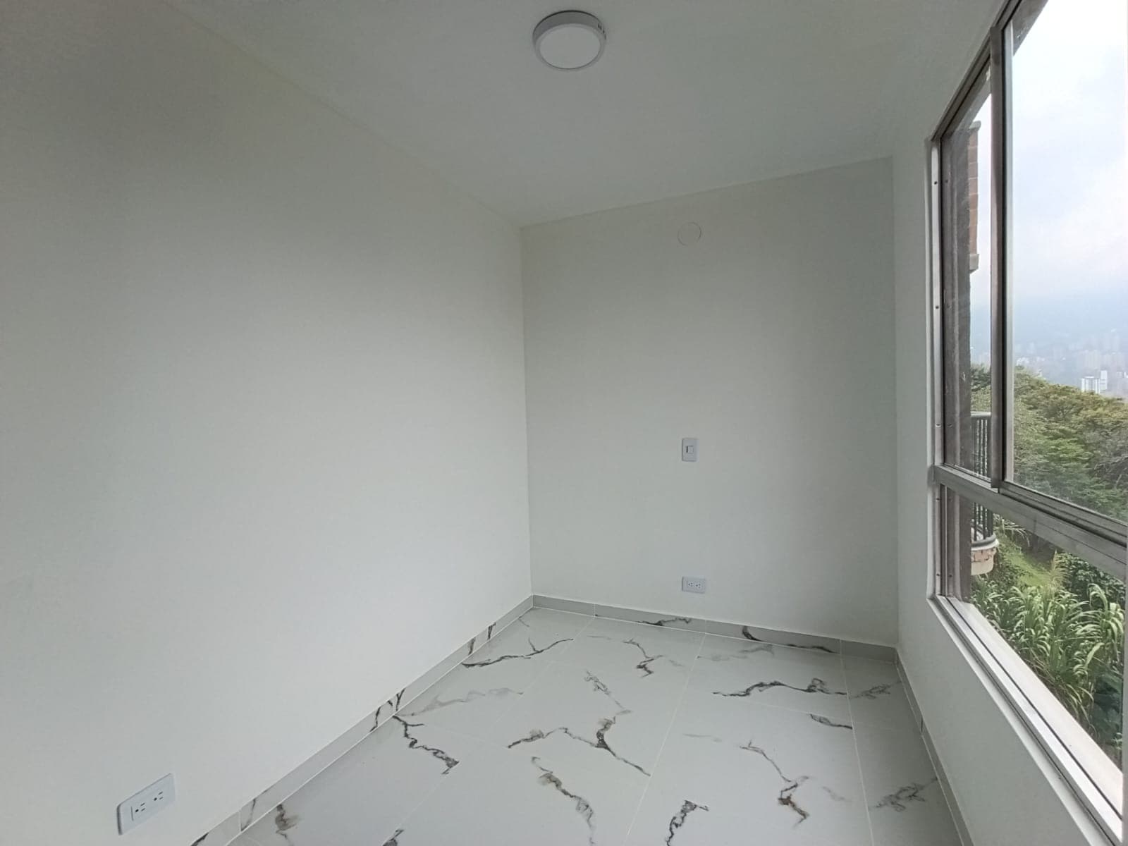 Apartamento en arriendo en La Colina, Guayabal, Medellín — foto 5 de 12