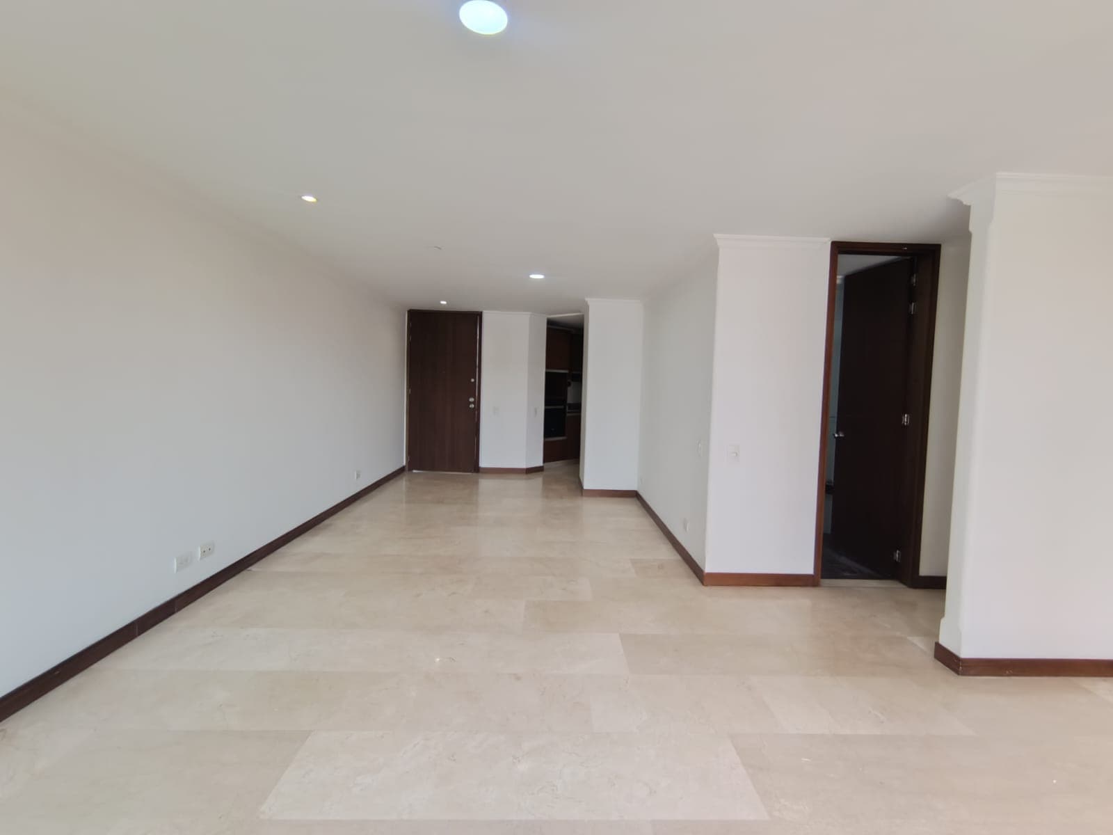 Apartamento en arriendo en Laureles Medellín — foto 3 de 18