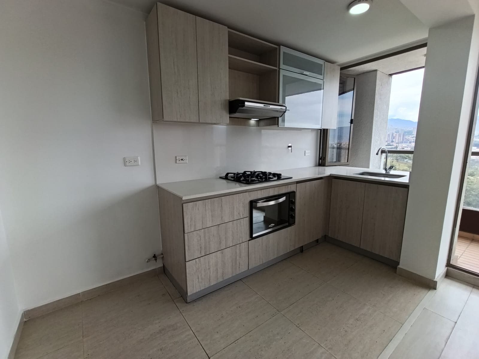 Apartamento en arriendo en Pan de Azucar, Sabaneta — foto 1 de 20