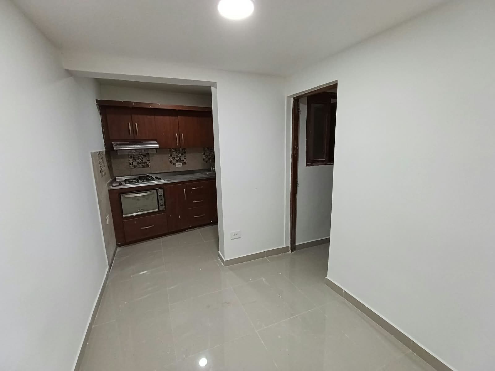 Apartamento en arriendo en Boston, Centro, Medellín — foto 3 de 9