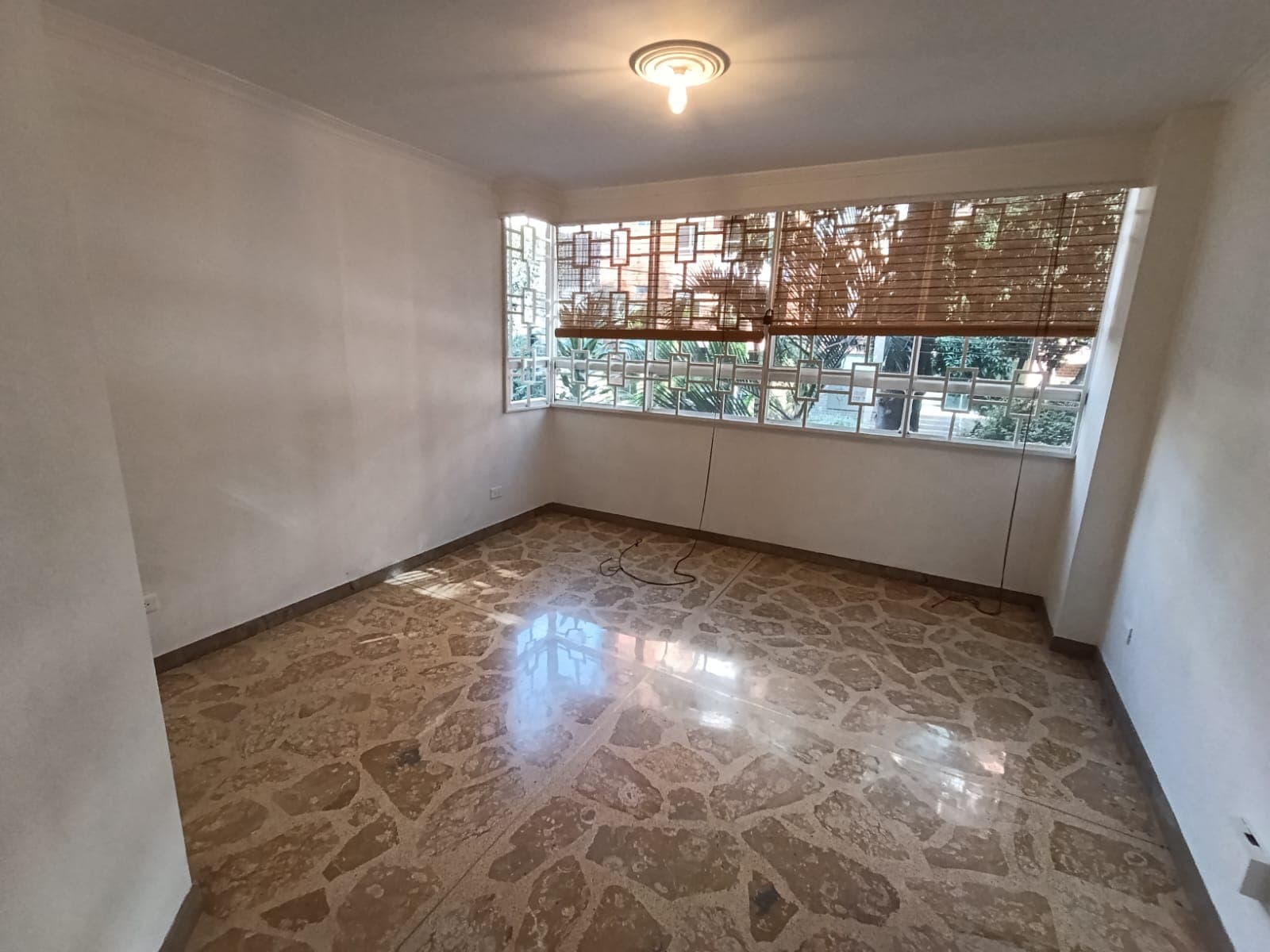 Apartamento en arriendo en Laureles Medellín — foto 2 de 18