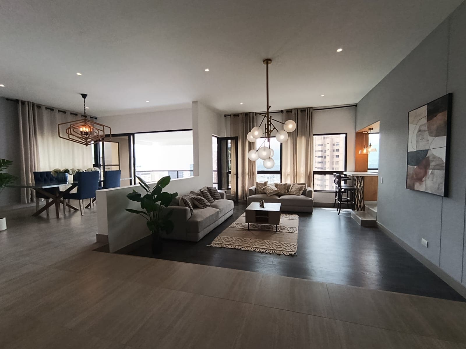 Apartamento en arriendo en Alejandría, El Poblado, Medellín — foto 1 de 20