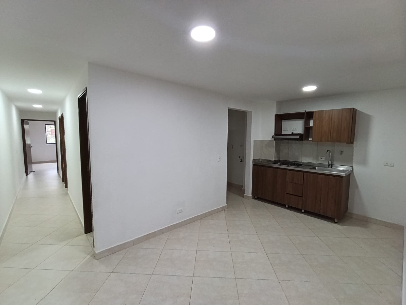 Apartamento en arriendo en Boston, Centro, Medellín — foto 1 de 12