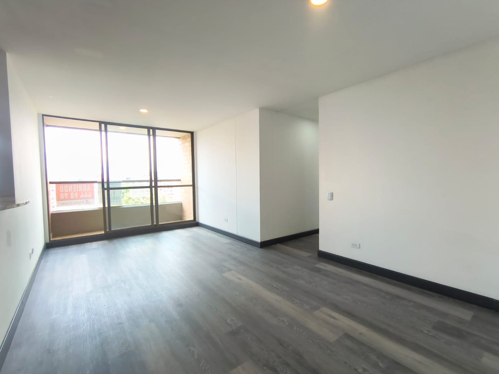 Apartamento en arriendo en San Lucas, El Poblado, Medellín — foto 3 de 13
