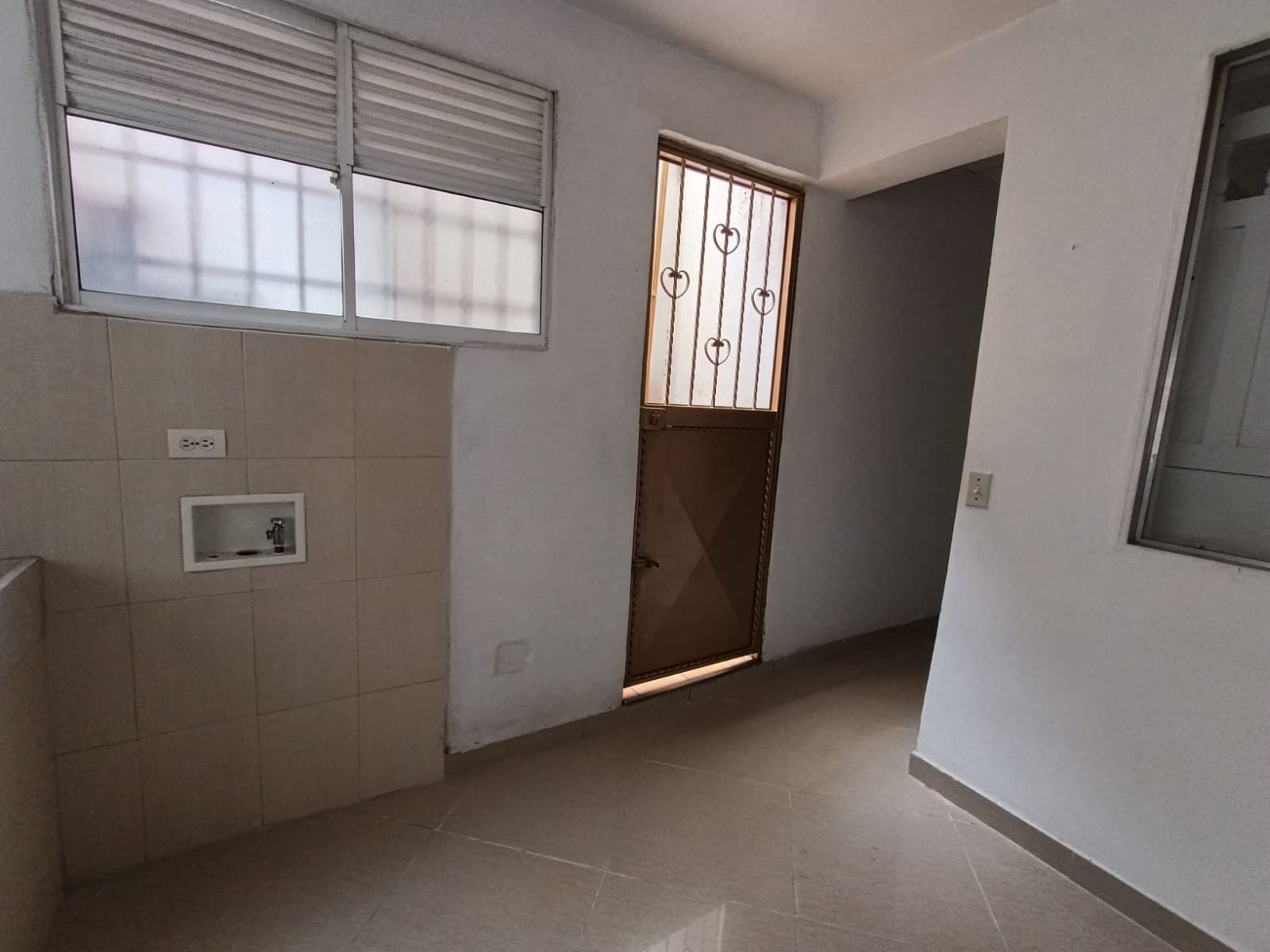 Apartamento en arriendo en Miravalle, Belen, Medellín — foto 4 de 20