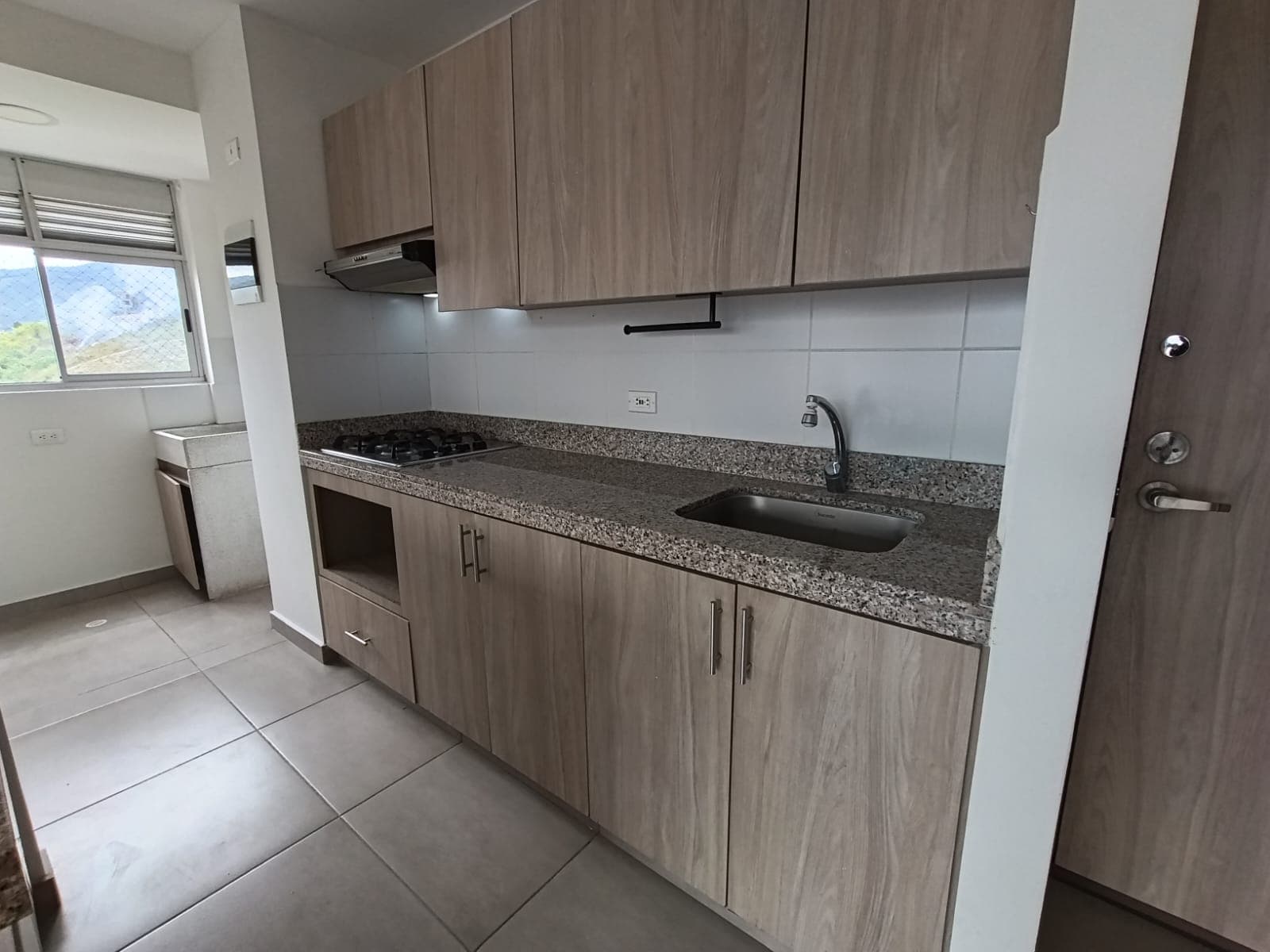 Apartamento en arriendo en Calasanz Parte Alta, La America, Medellín — foto 2 de 20
