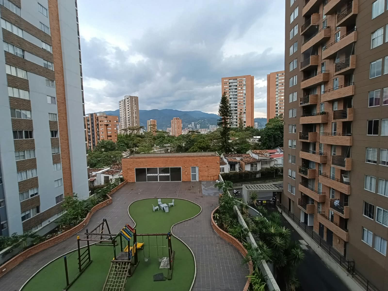 Apartamento en arriendo en Suramérica La Estrella — foto 1 de 18
