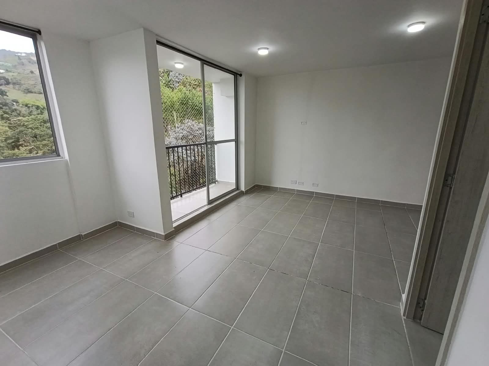 Apartamento en arriendo en La Tablaza, La Estrella — foto 4 de 14