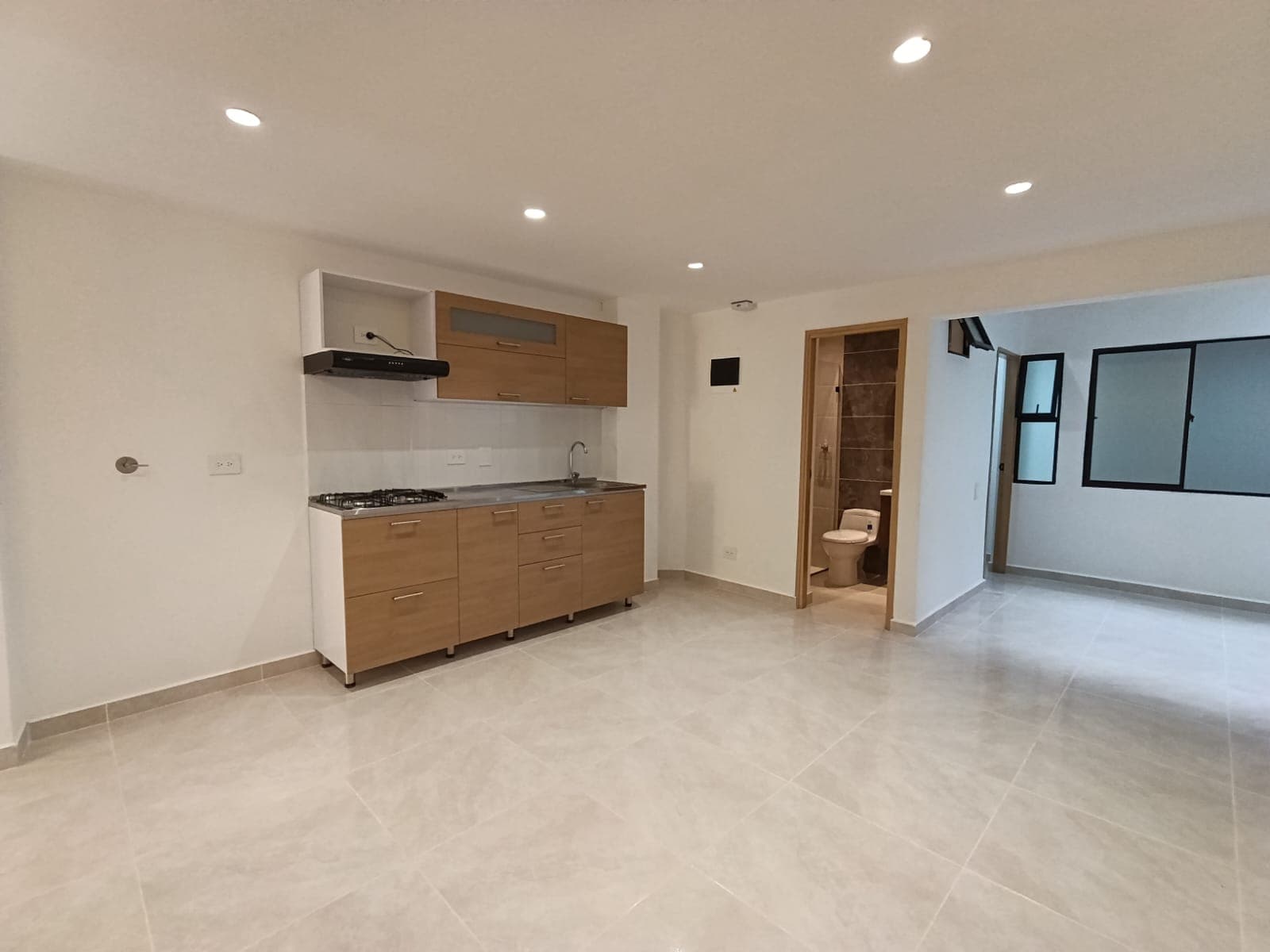 Apartamento en arriendo en Las Playas, Belen, Medellín — foto 2 de 20