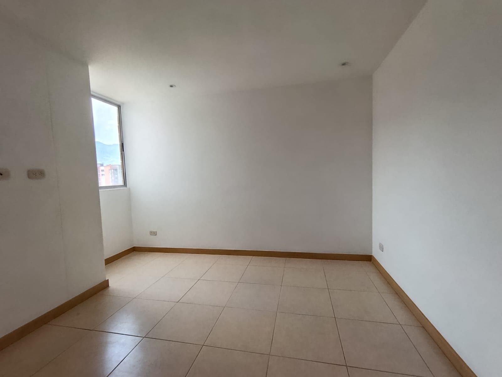 Apartamento en arriendo en Loma San José Sabaneta — foto 2 de 20