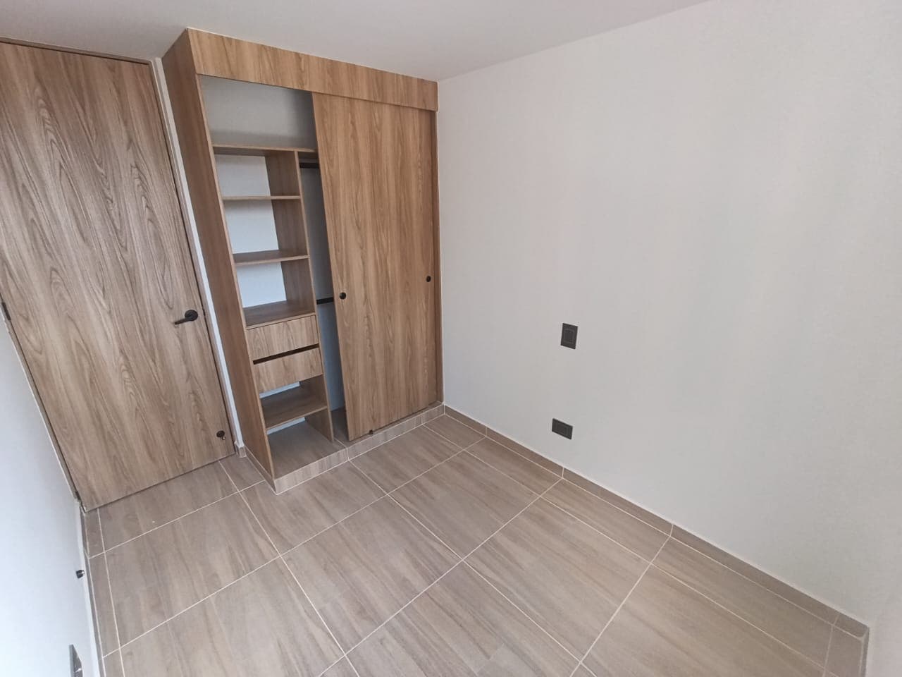 Apartamento en arriendo en Los Puertos, Bello — foto 4 de 15