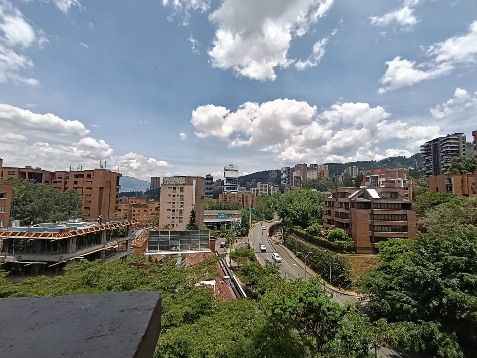 Oficina en arriendo en Las Lomas, El Poblado, Medellín — foto 3 de 14