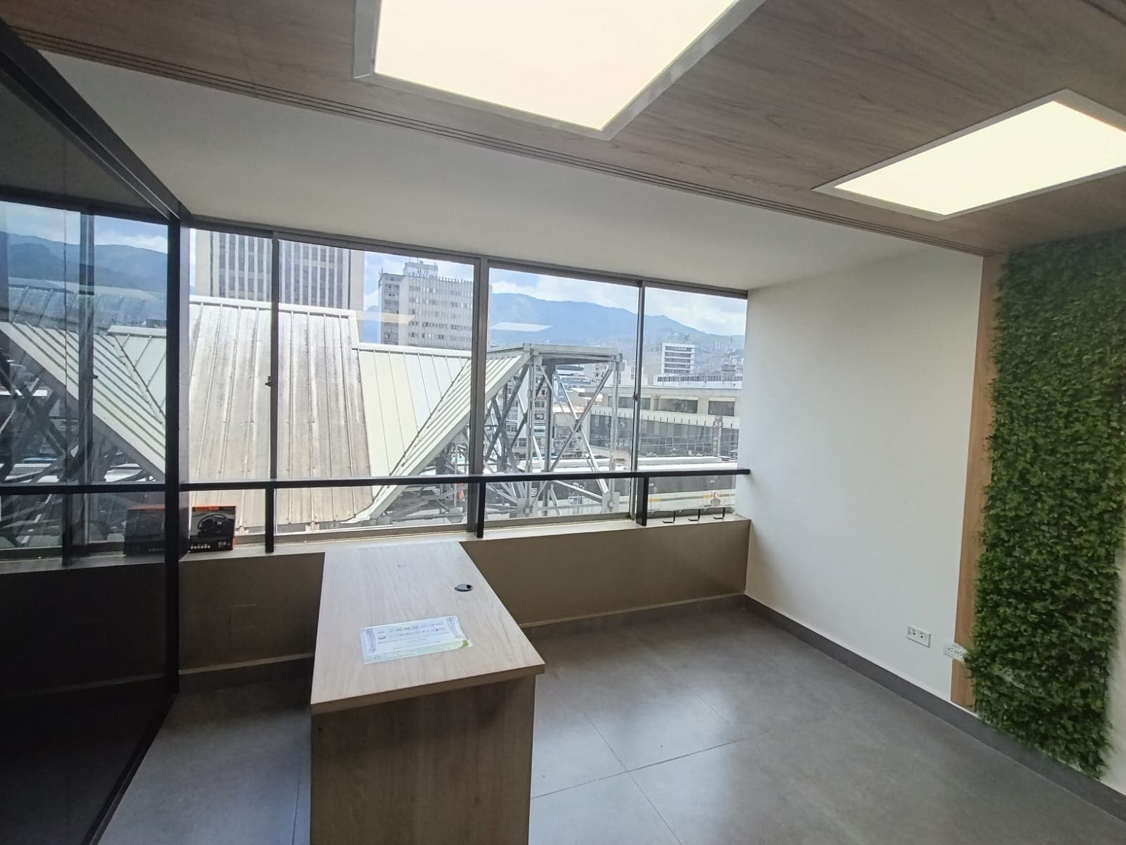 Oficina en arriendo en La Candelaria, Centro, Medellín — foto 4 de 14