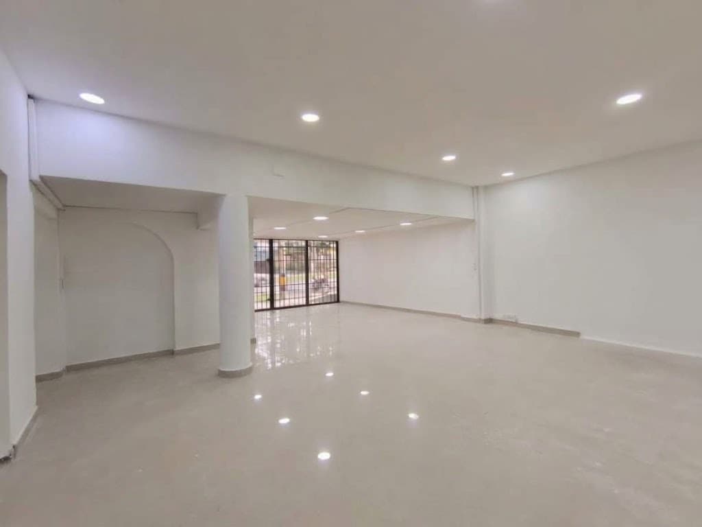 Local en arriendo en Belén Malibú, Medellín — foto 4 de 13