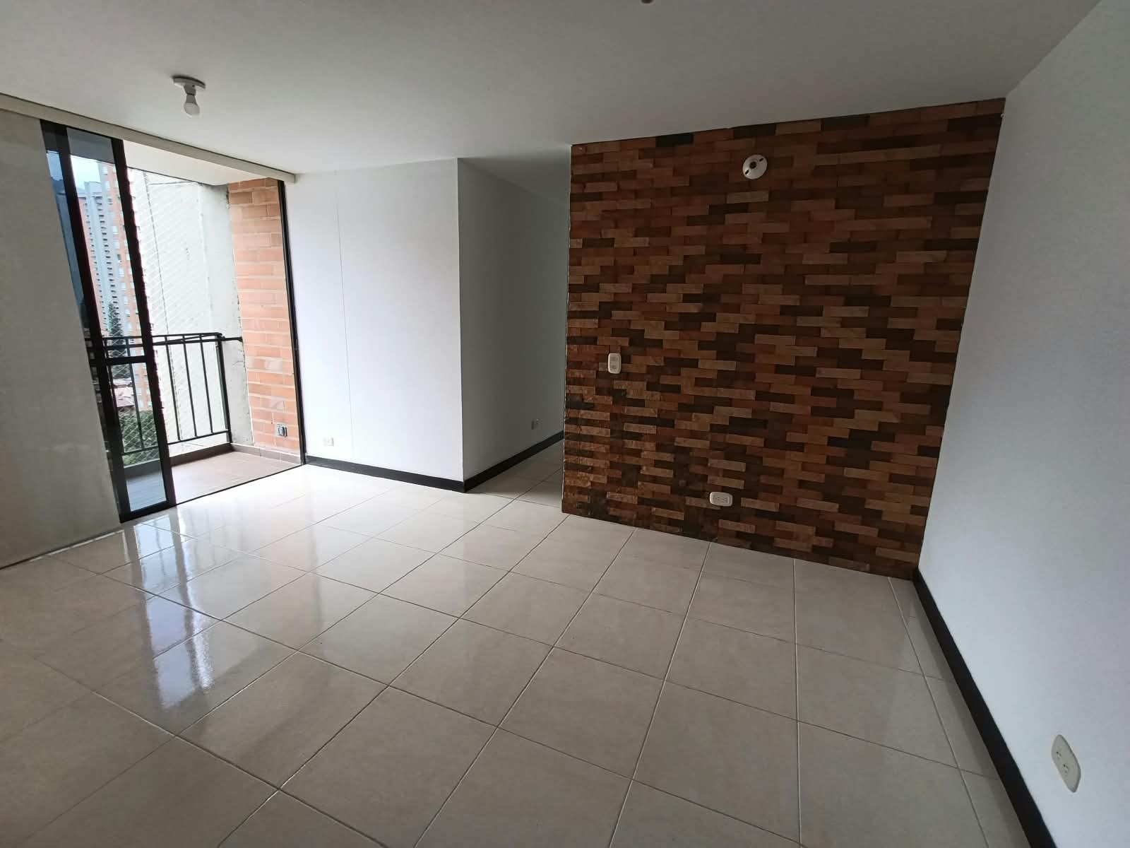 Apartamento en arriendo en Suramérica La Estrella — foto 2 de 12