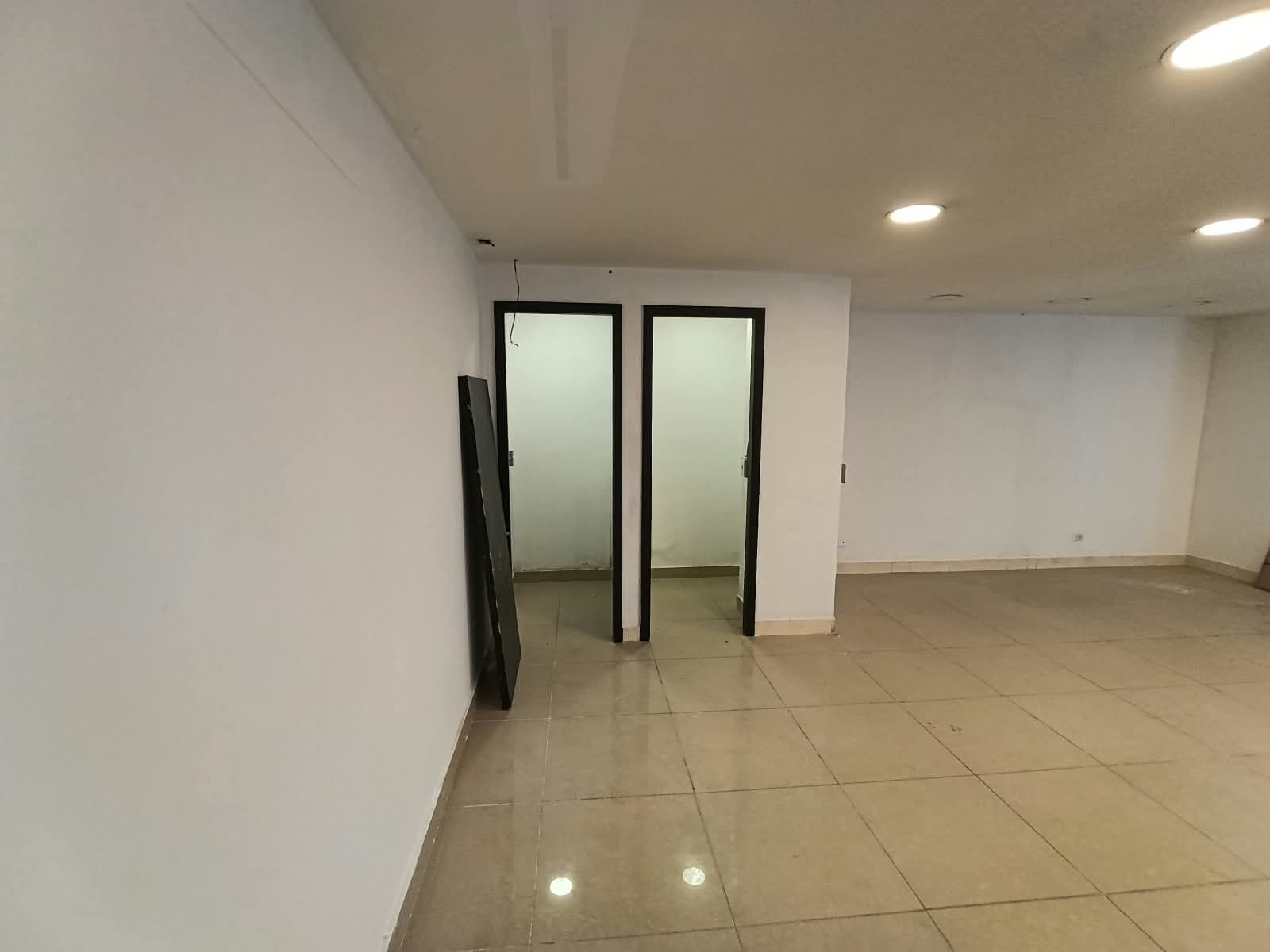 Local en arriendo en La Candelaria, Centro, Medellín — foto 3 de 8