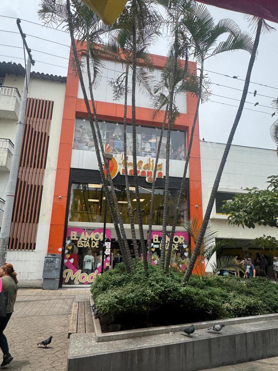 Local en arriendo en Parque de Envigado — foto 3 de 8