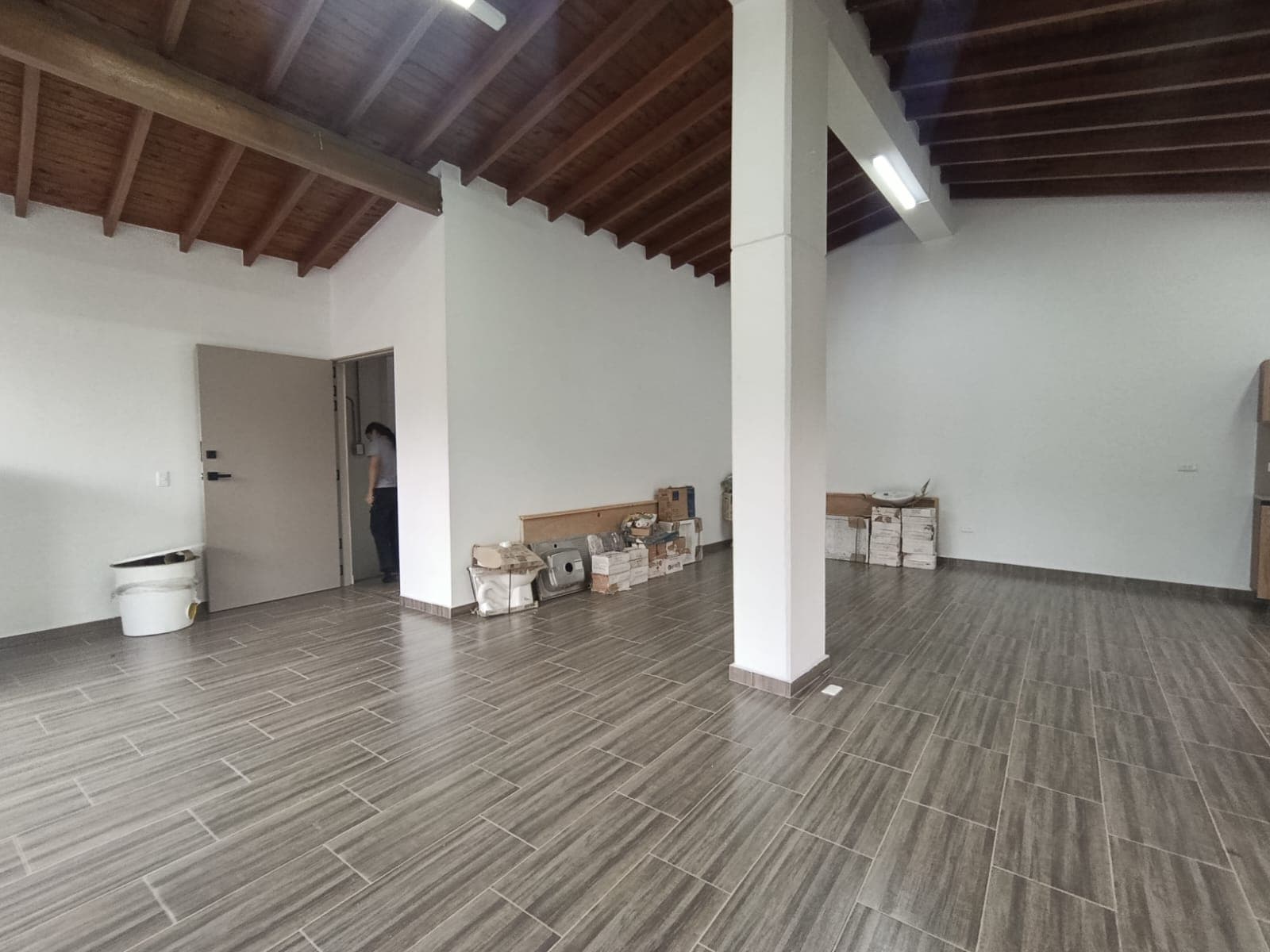 Oficina en arriendo en Guayabal, Medellín — foto 2 de 11