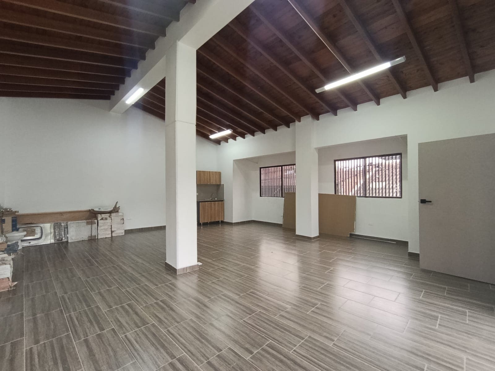 Oficina en arriendo en Guayabal, Medellín — foto 4 de 11