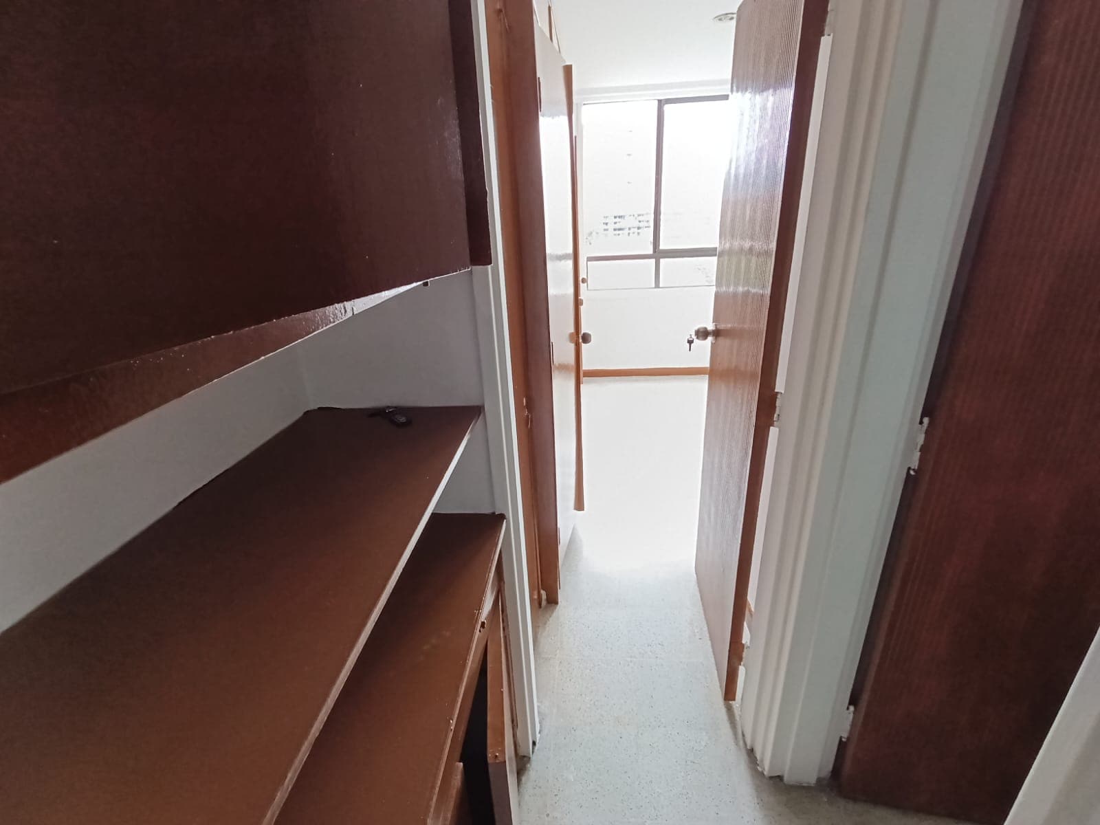 Apartamento en arriendo en Suramericana, Laureles, Medellín — foto 5 de 17