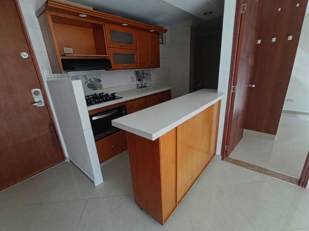 Apartamento en arriendo en Calasanz Parte Alta, La America, Medellín — foto 4 de 14