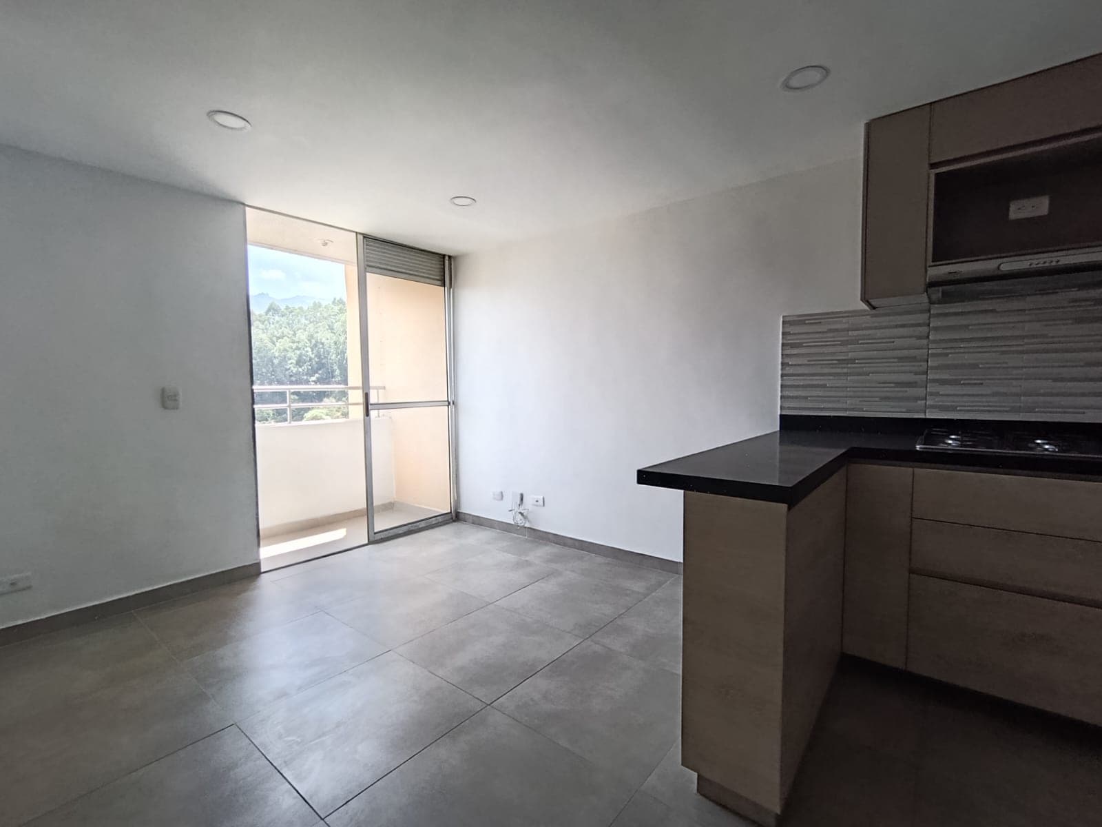 Apartamento en arriendo en Vereda Cañaveralejo, Sabaneta — foto 2 de 15