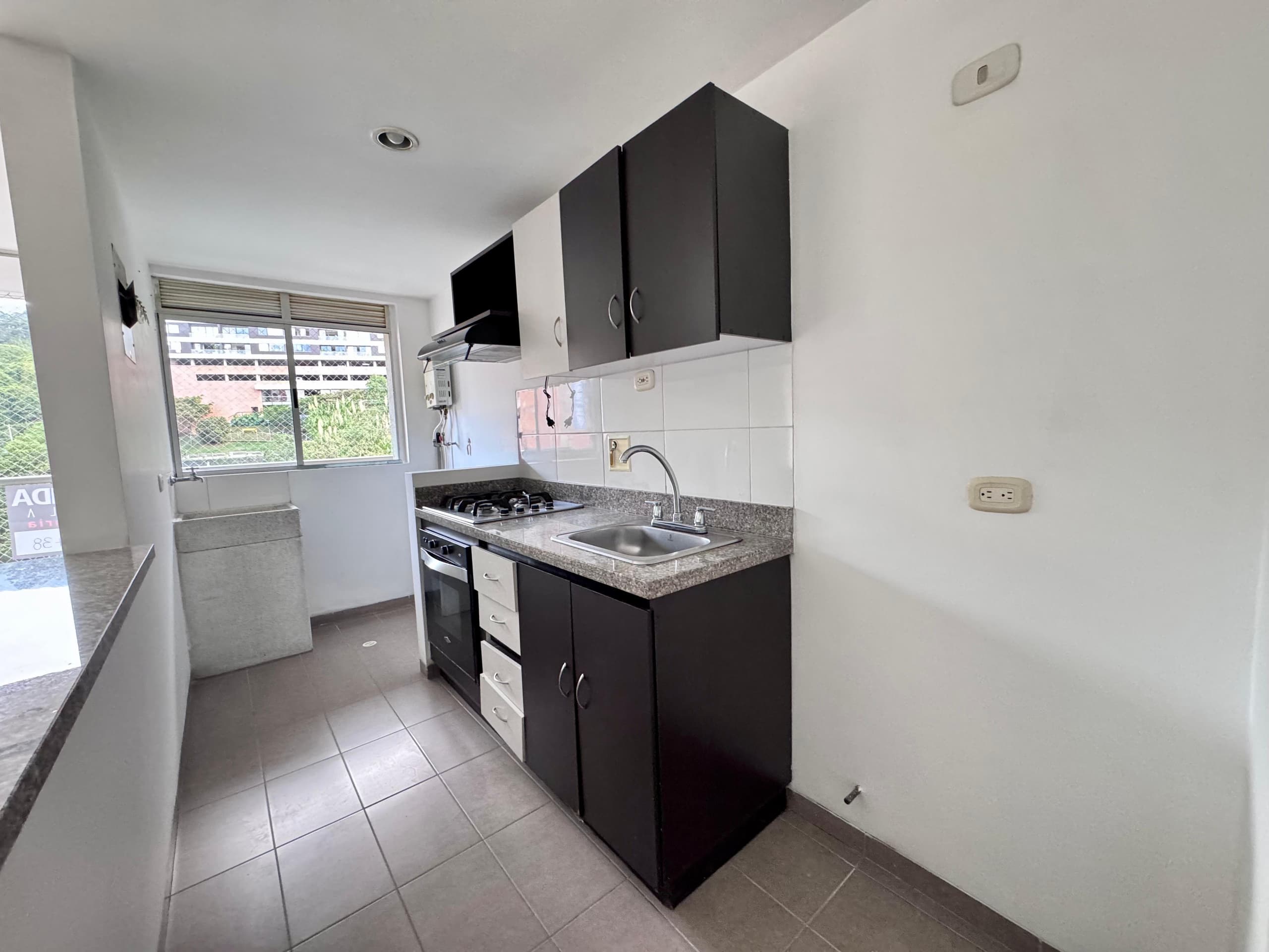 Apartamento en arriendo en El Trianón, Envigado — foto 4 de 16