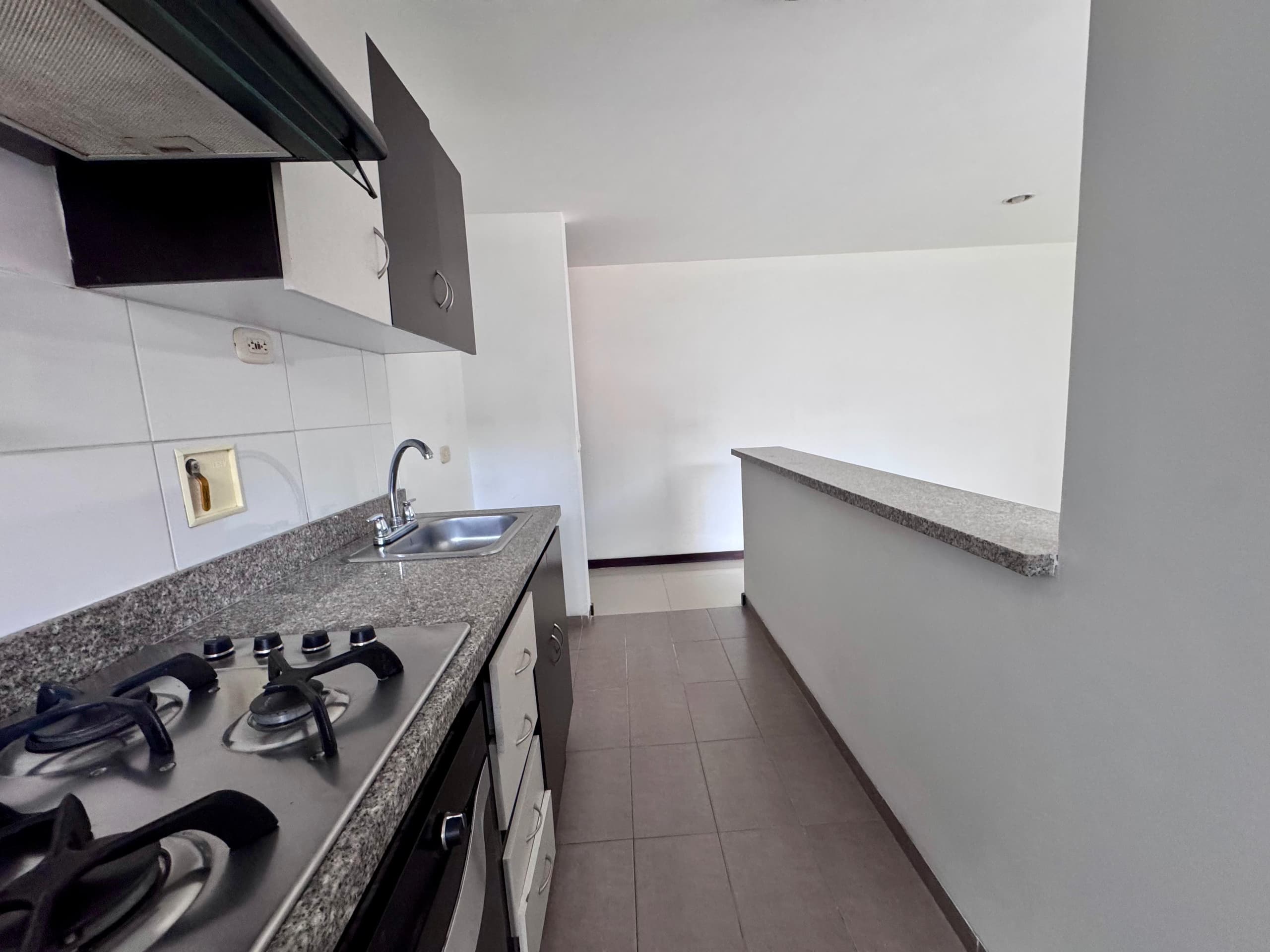 Apartamento en arriendo en El Trianón, Envigado — foto 5 de 16