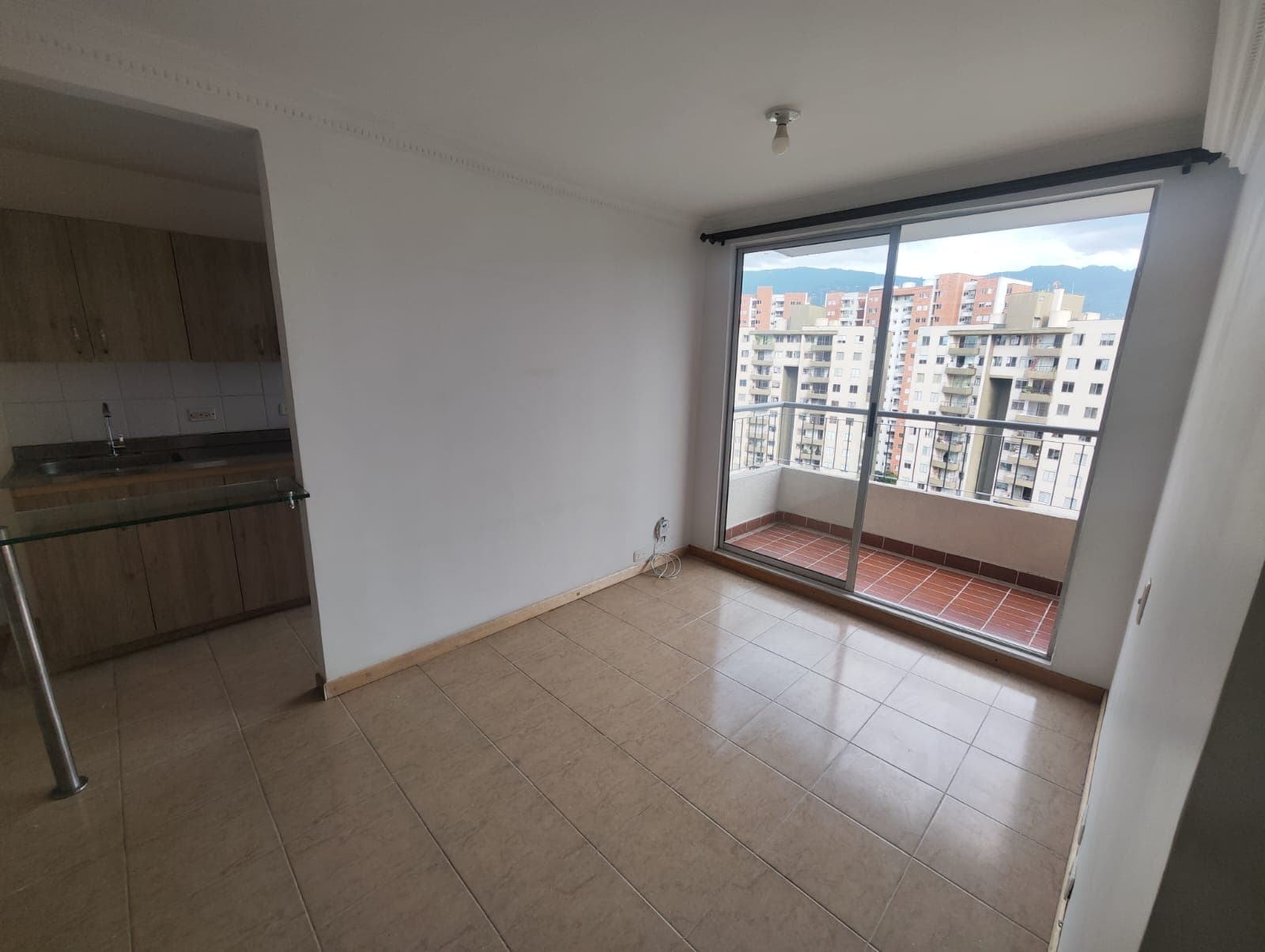 Apartamento en arriendo en Rodeo Alto, Belen, Medellín — foto 3 de 16