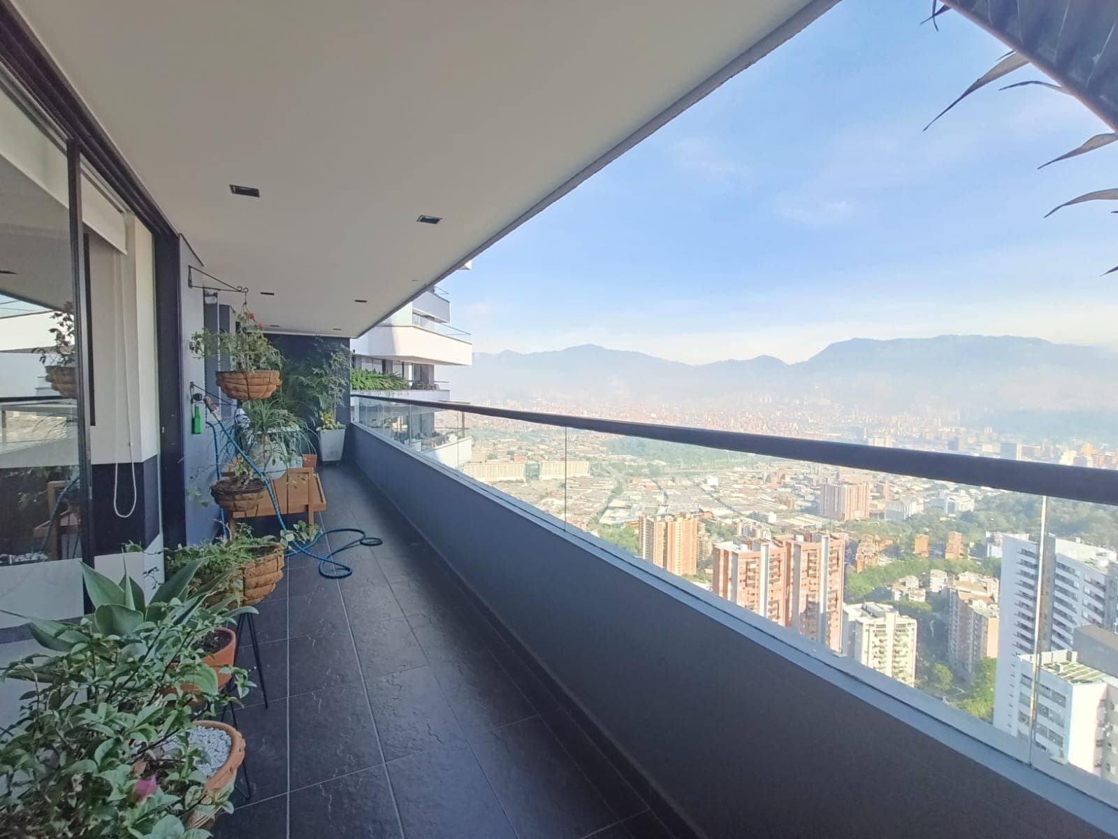 Apartamento en arriendo en Las Palmas Medellín, Centro — foto 3 de 20