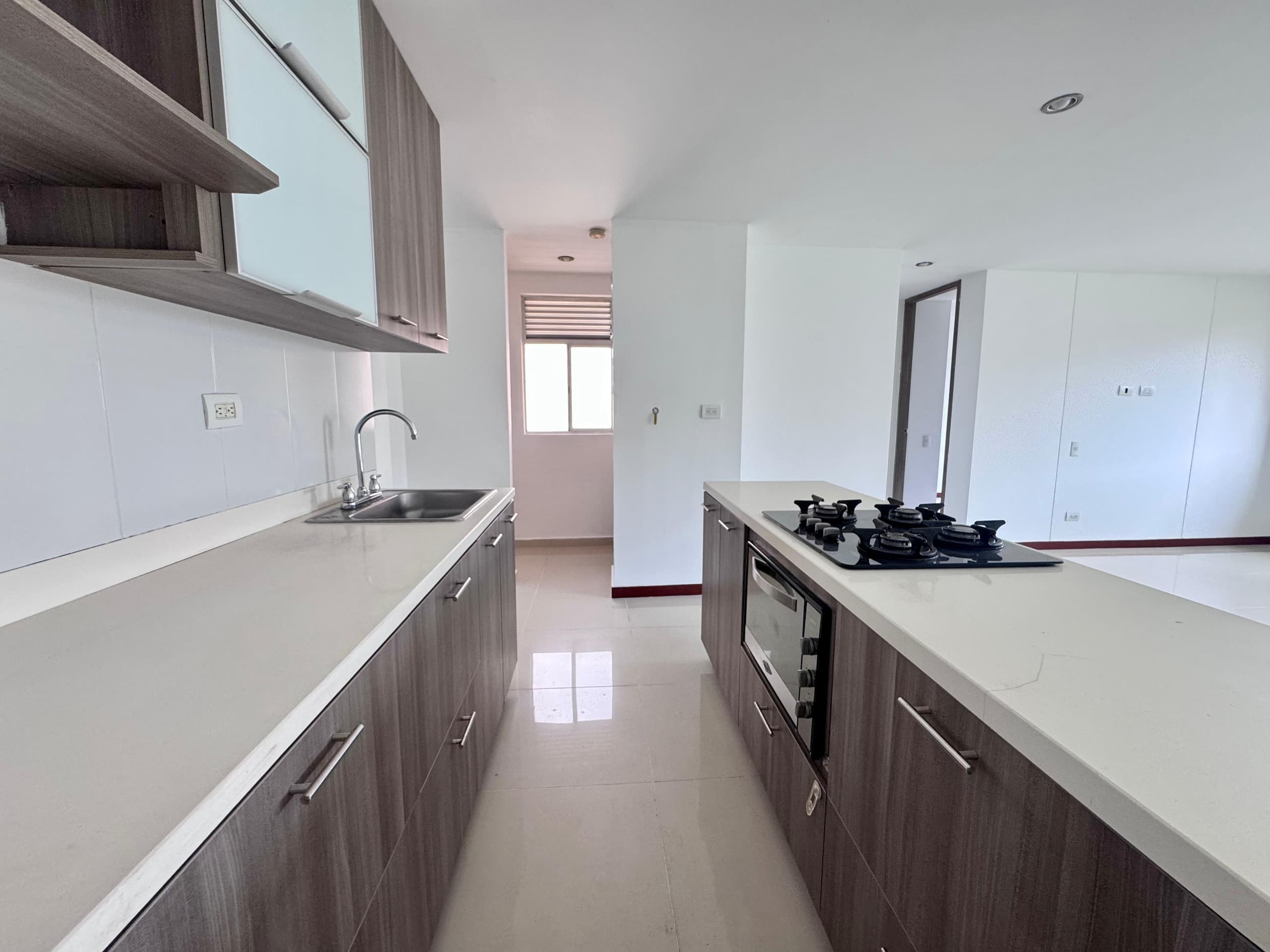 Apartamento en arriendo en La Abadia, Envigado — foto 5 de 17