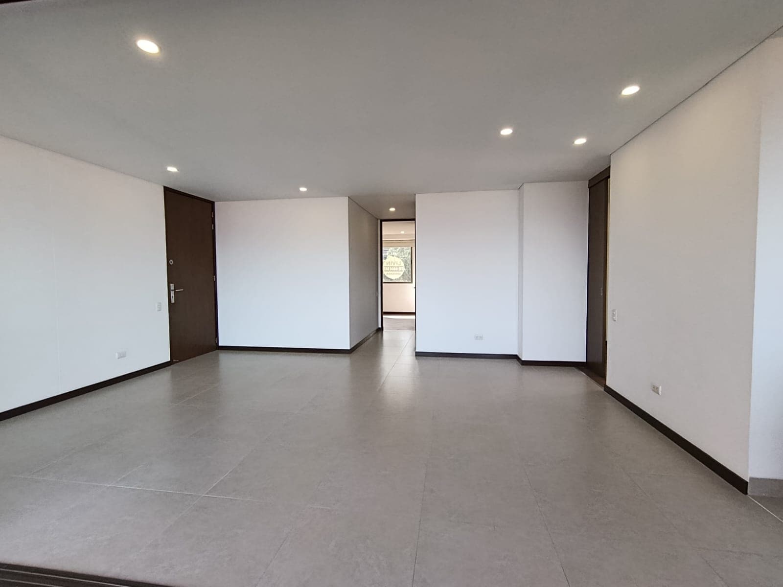 Apartamento en arriendo en La Calera, El Poblado, Medellín — foto 4 de 20