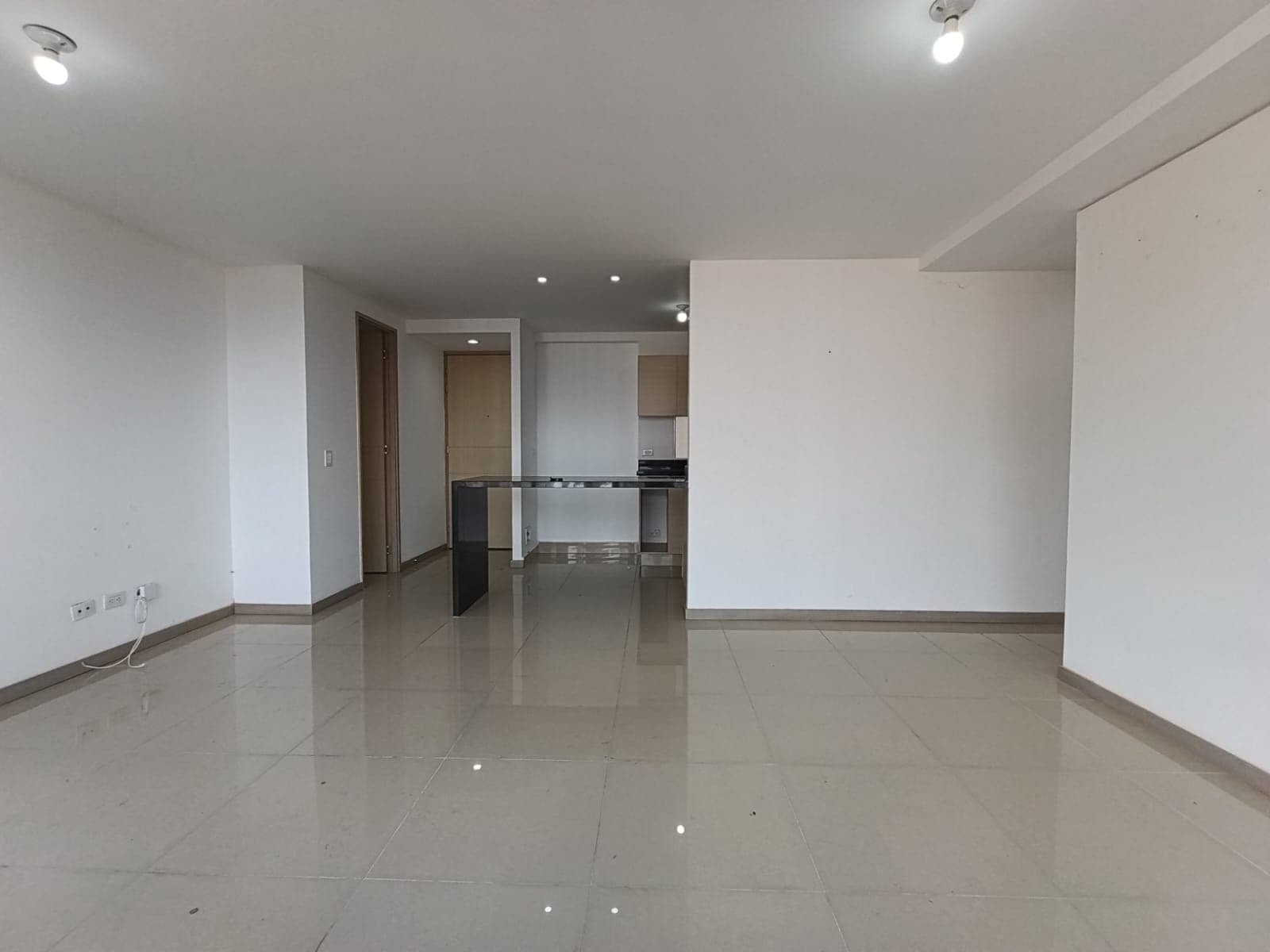 Apartamento en arriendo en Santa María de los Ángeles, El Poblado, Medellín — foto 5 de 18