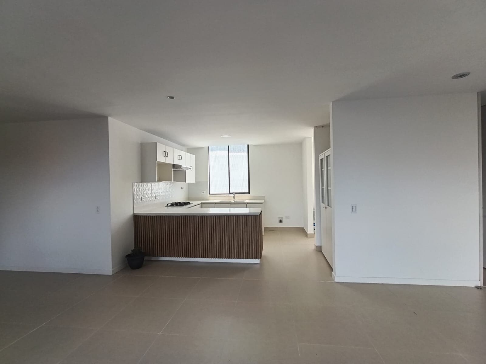 Apartamento en arriendo en Loma del Esmeraldal, Envigado — foto 4 de 20