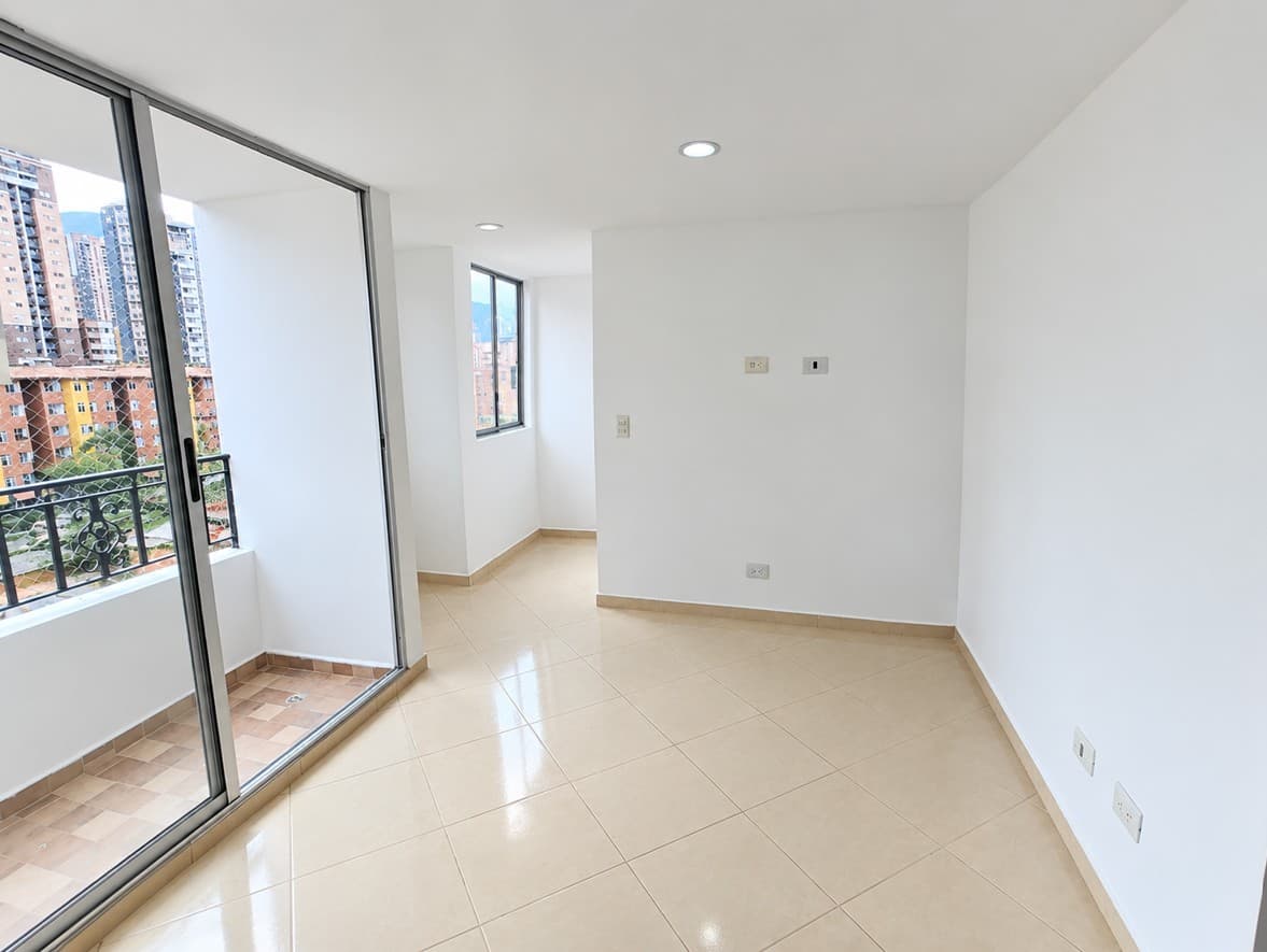 Apartaestudio en arriendo en Parque Sabaneta — foto 2 de 9