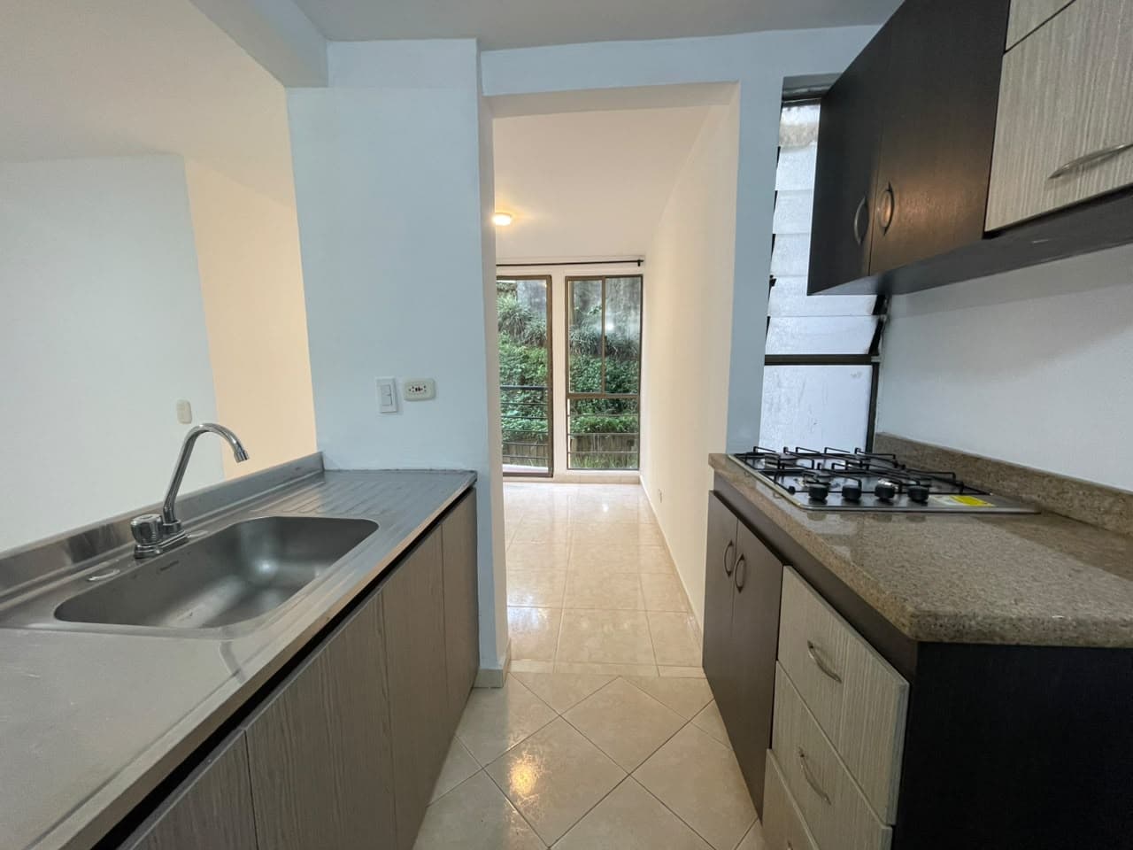Apartamento en arriendo en Rodeo Alto, Belen, Medellín — foto 5 de 17