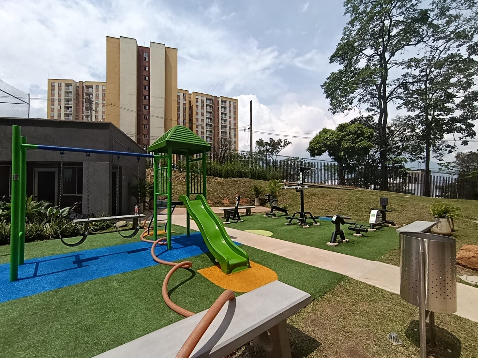 Apartamento en arriendo en La Cuenca, Envigado — foto 2 de 20