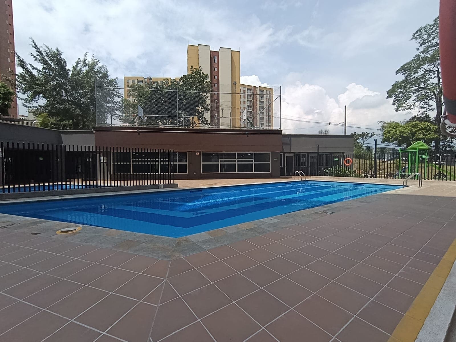 Apartamento en arriendo en La Cuenca, Envigado — foto 3 de 20