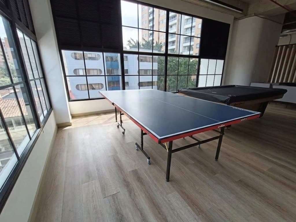 Oficina en arriendo en Los Colores, Laureles, Medellín — foto 4 de 15